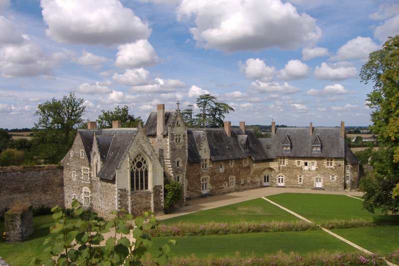 Château du Plessis-Macé_49770 LE PLESSIS MACE_2
